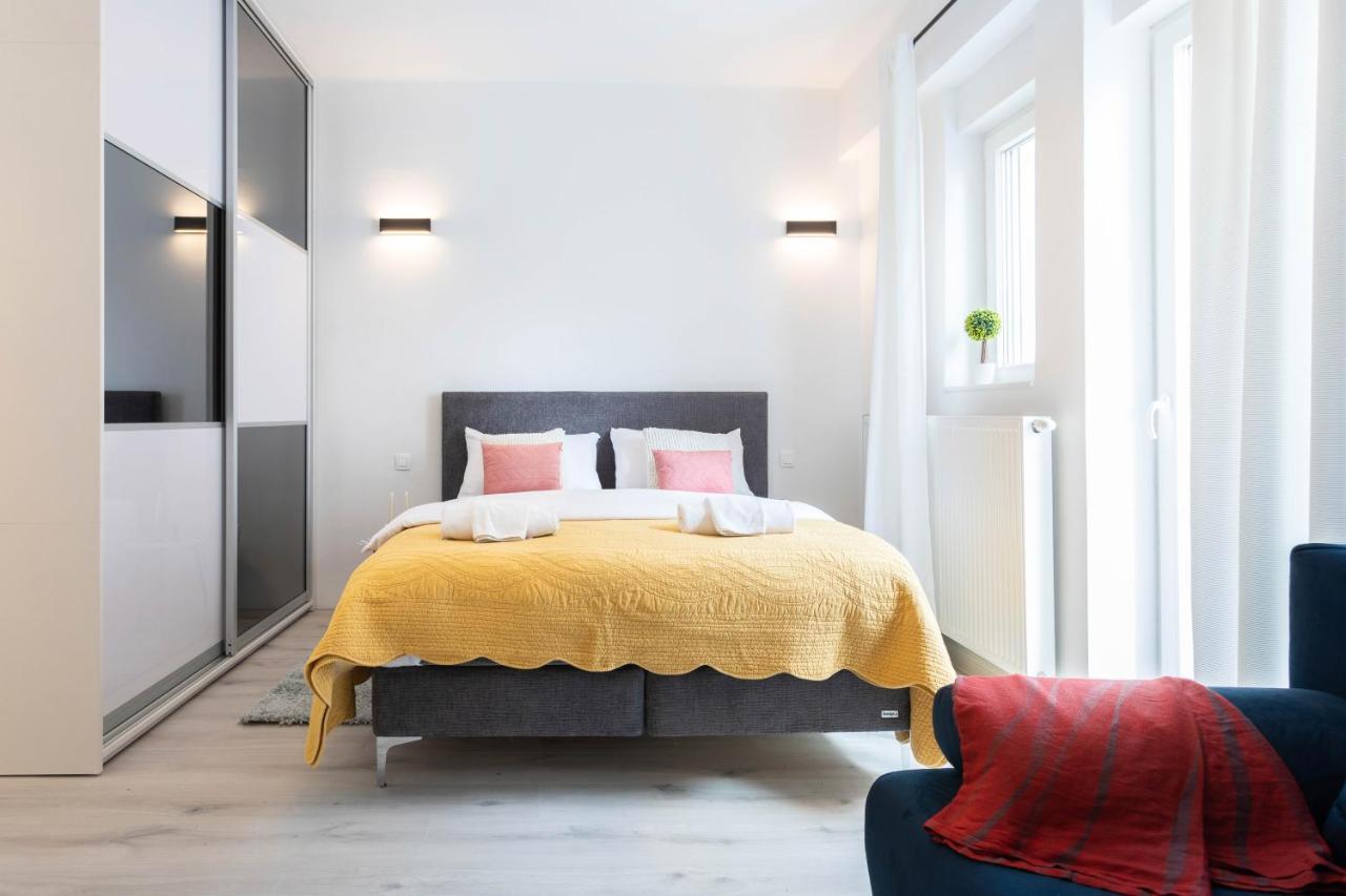 Design City Center Apartments Near Park Zrinjevac 萨格勒布 外观 照片
