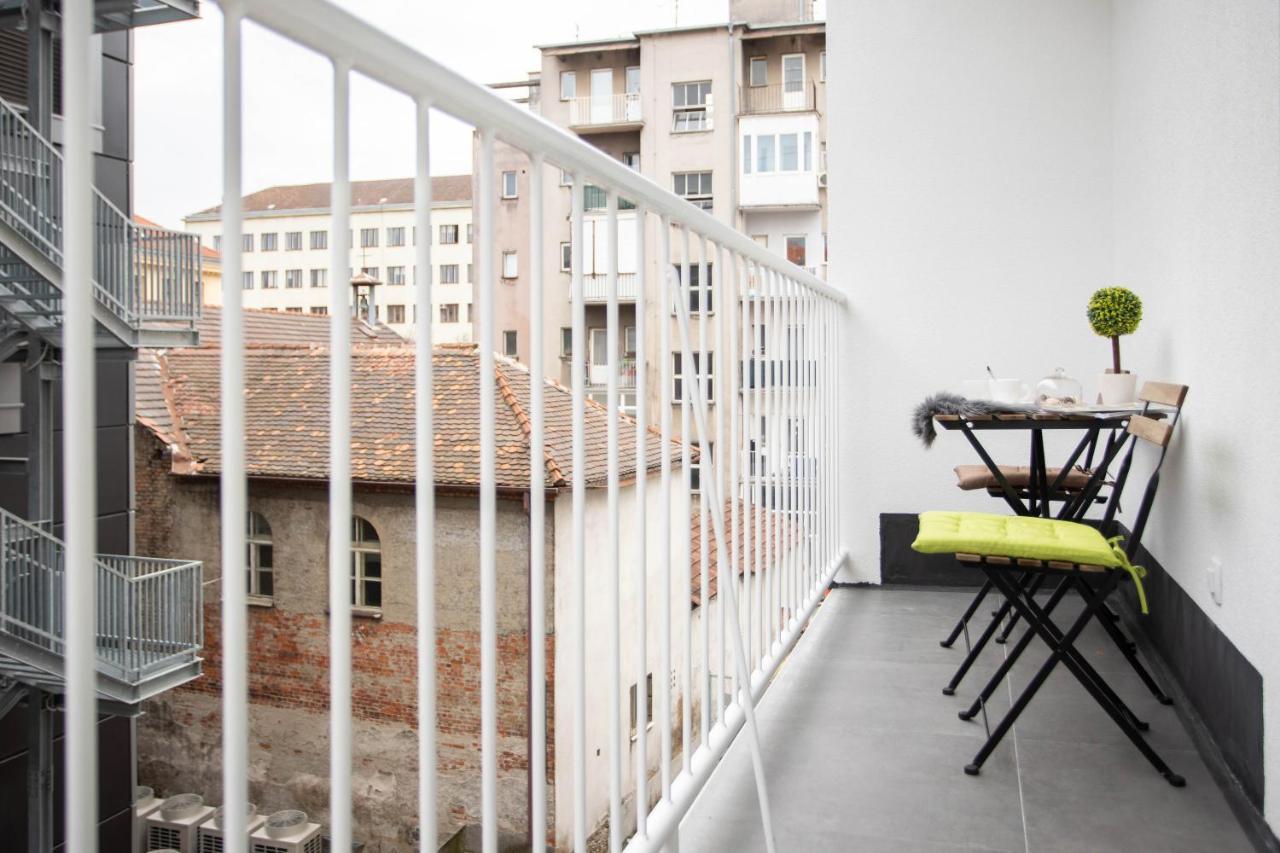 Design City Center Apartments Near Park Zrinjevac 萨格勒布 外观 照片