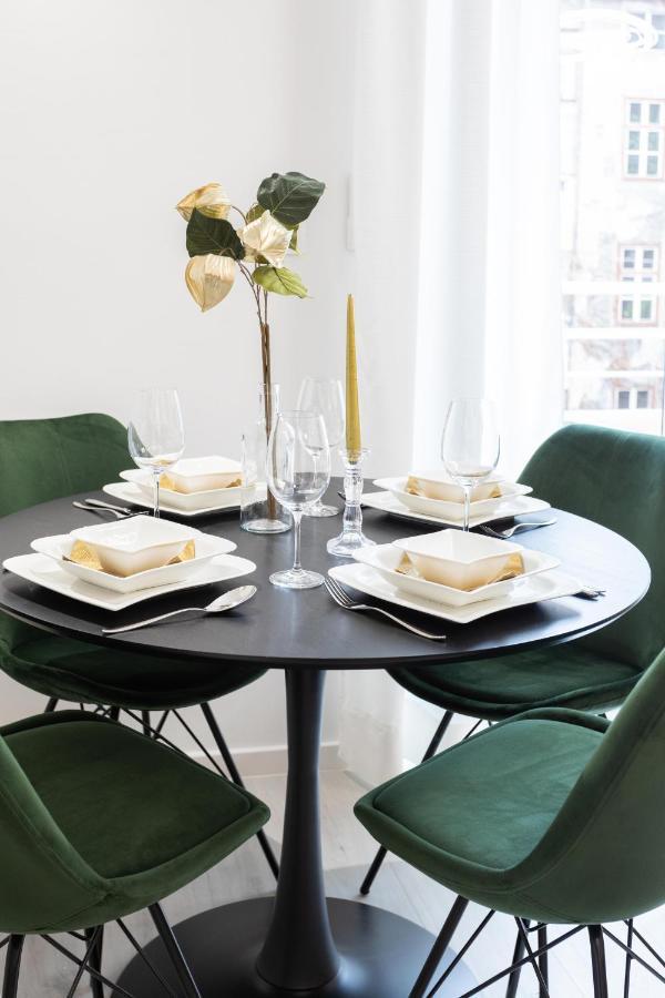 Design City Center Apartments Near Park Zrinjevac 萨格勒布 外观 照片