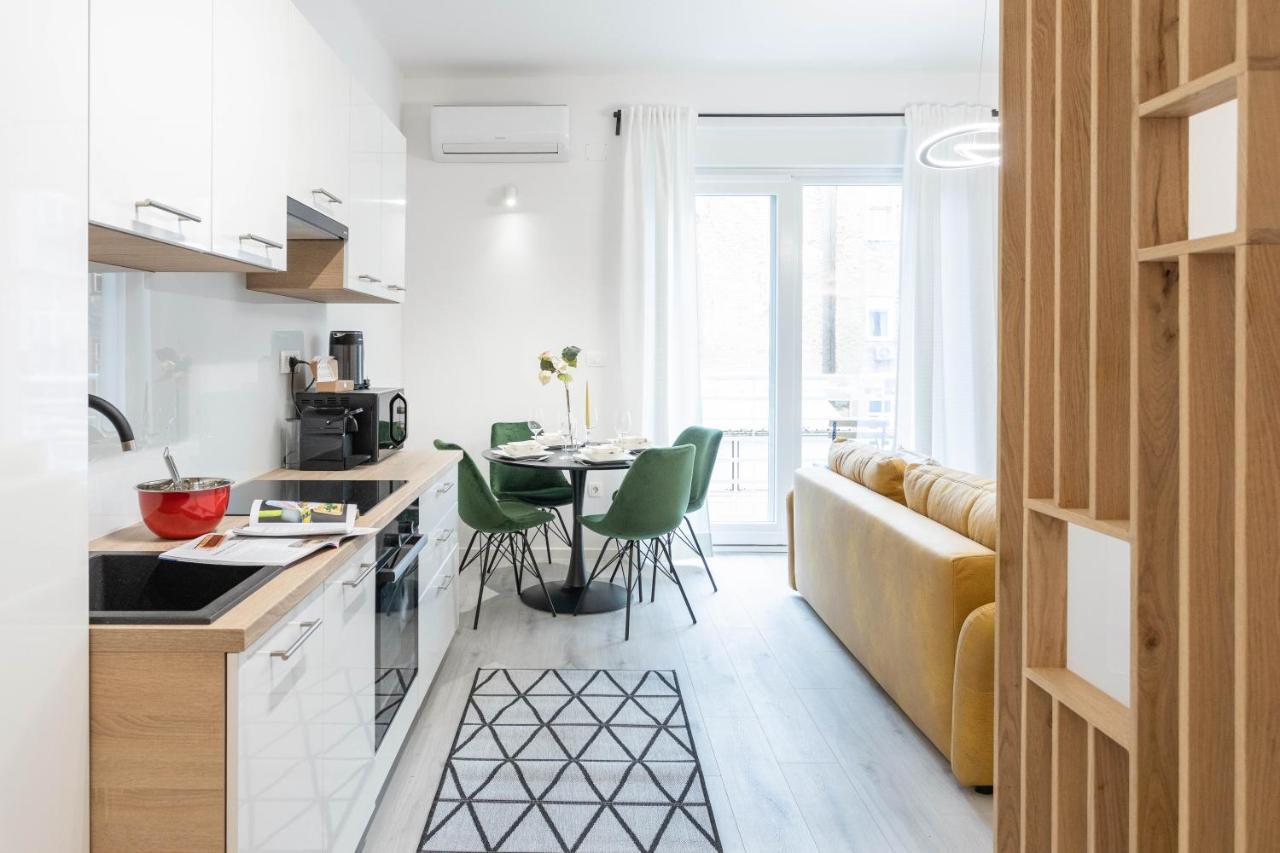 Design City Center Apartments Near Park Zrinjevac 萨格勒布 外观 照片