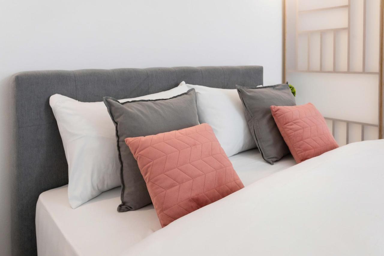 Design City Center Apartments Near Park Zrinjevac 萨格勒布 外观 照片