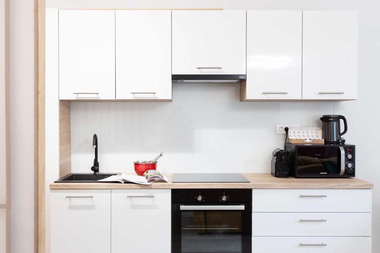 Design City Center Apartments Near Park Zrinjevac 萨格勒布 外观 照片
